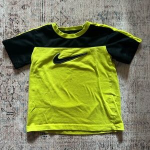 Nike Kids' Neon Yellow and Black Tee